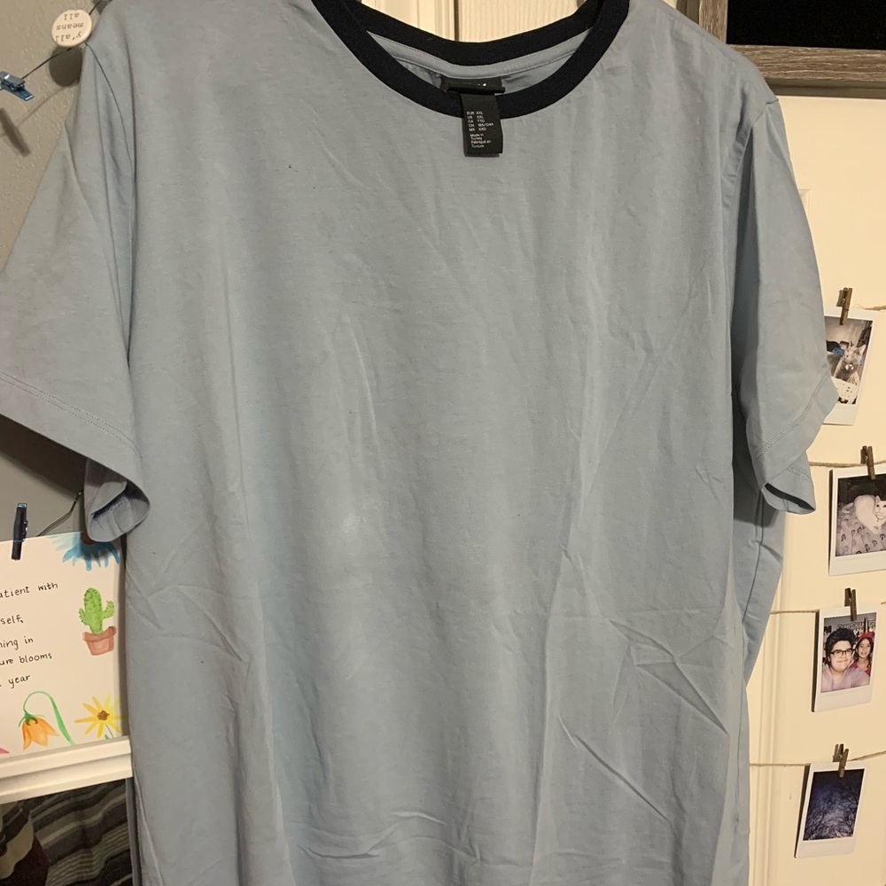H&M baby blue muscle tee shirt. Size XXL.